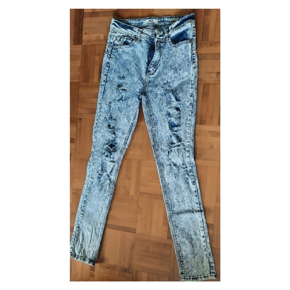 Demin Distressed Jeans